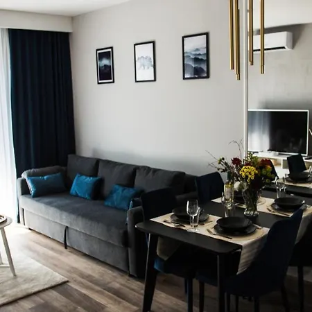 Apartment Ho!house